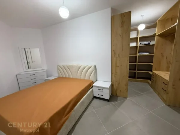 Tirane, jepet me qera apartament 2+1 Kati 5, 92 m² 580 € (KOMPLEKSI DARLING ALI DEM)