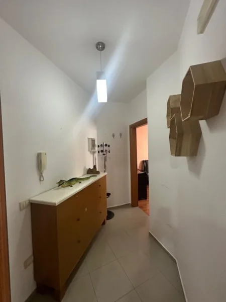 Tirane, shitet apartament 1+1 Kati 2, 68 m² 91.000 € (Rruga Muhamet Deliu Fresk)