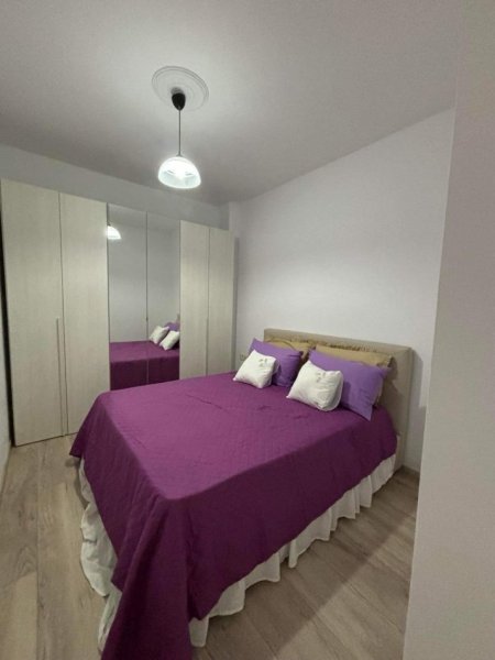 Vlore, jepet me qera apartament 1+1+Ballkon , 400 € 