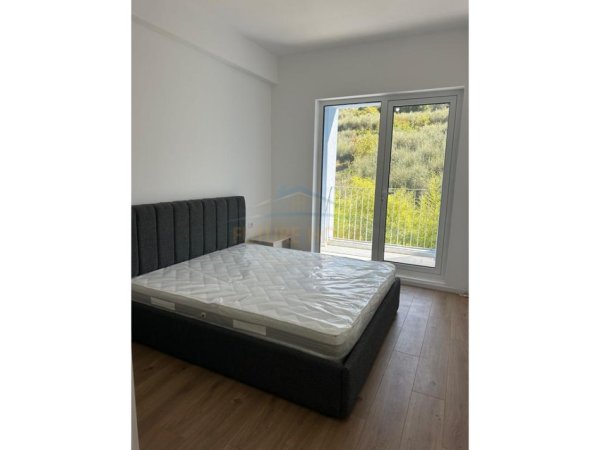 Tirane, shitet apartament 1+1 Kati 2, 53 m² 88.000 € (Fresku)