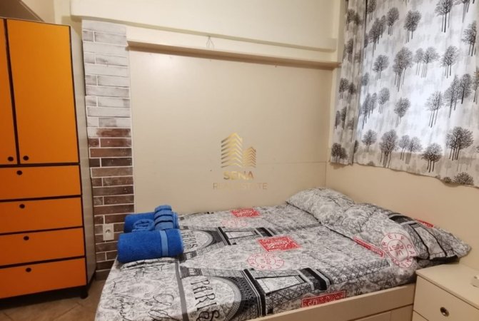 Tirane, jepet me qera garsonier 1+1 Kati 1, 35 m² 350 € (Rruga 5 Maji)