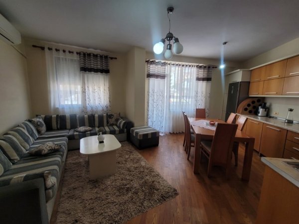 Tirane, shes apartament 1+1 Kati 3, 68 m² 91.000 € (Fresku)