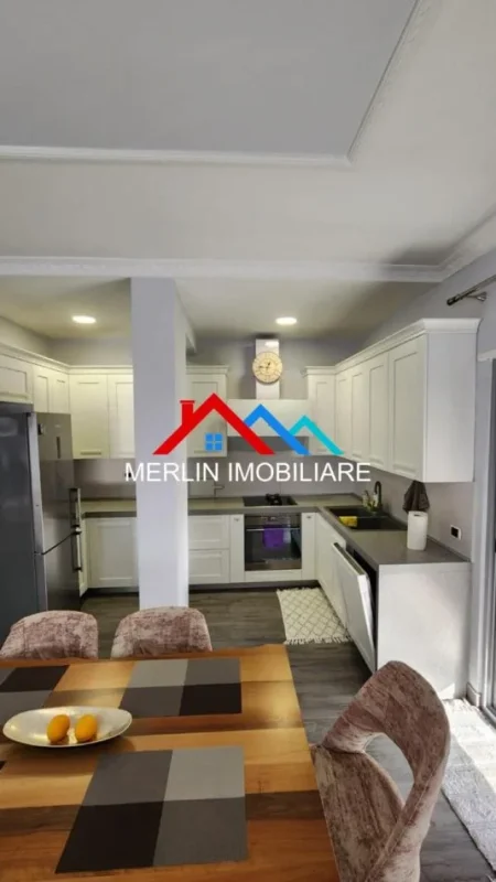 Tirane, jepet me qera apartament 3+1+Ballkon Kati 6, 269 m² 1.500 € (KOPSHTI ZOOLOGJIK)