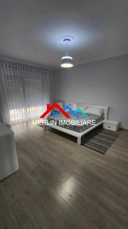 Tirane, jepet me qera apartament 3+1+Ballkon Kati 6, 269 m² 1.500 € (KOPSHTI ZOOLOGJIK)
