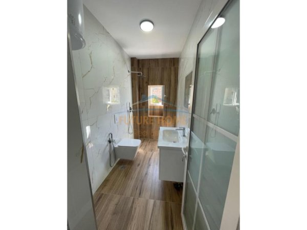Tirane, jepet me qera apartament 2+1 Kati 4, 68 m² 650 € (Myslym Shyri pranë Shkollës Pjetër Budi)