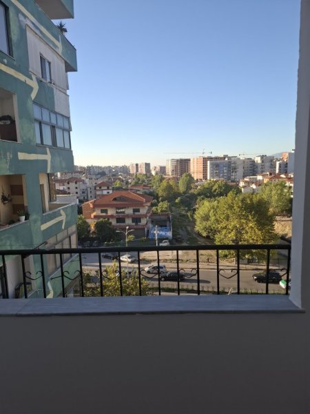Tirane, shitet apartament 2+1+Aneks+Ballkon Kati 6(PALLATI ME SHIGJETA)