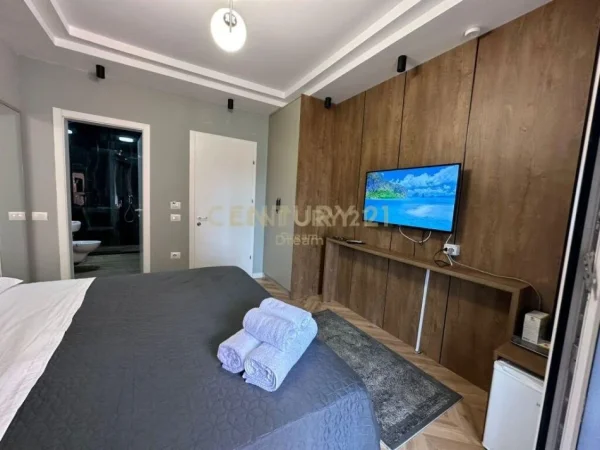 Tirane, shes apartament 1+1 Kati 8, 76 m² 180.000 € (Rruga Asim Vokshi)