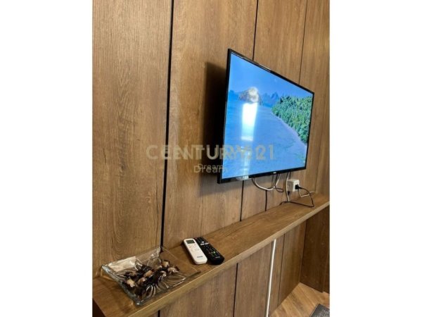 Tirane, shes apartament 1+1 Kati 8, 76 m² 180.000 € (Rruga Asim Vokshi)