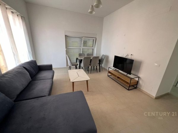 Tirane, jepet me qera apartament Kati 5, 75 m² 550 € (Mangalem)