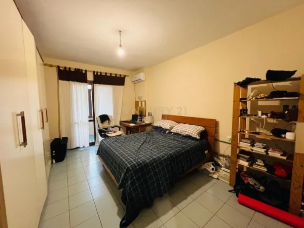 Tirane, shitet apartament 3+1+Aneks+Ballkon Kati 1, 164 m² 400.000 € (Komuna Parisit)