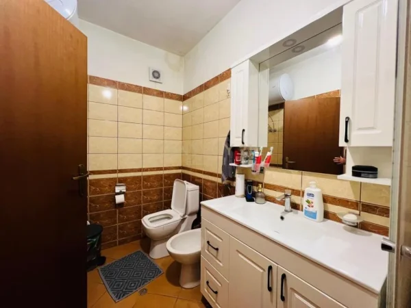 Tirane, shitet apartament 3+1+Aneks+Ballkon Kati 1, 164 m² 400.000 € (Komuna Parisit)