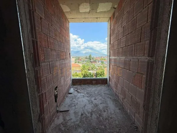 Tirane, shitet apartament 1+1+Ballkon Kati 5, 70 m² 76.000 € 