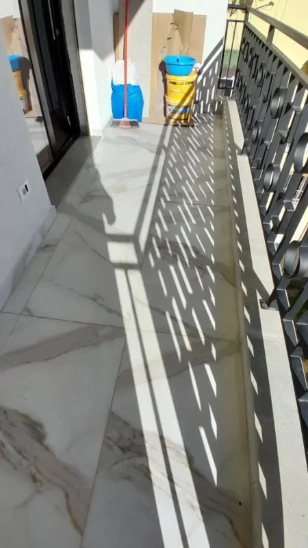 Tirane, jepet me qera apartament 1+1+Ballkon Kati 3, 69 m² 400 € (Shkolla Baletit prane BKT)