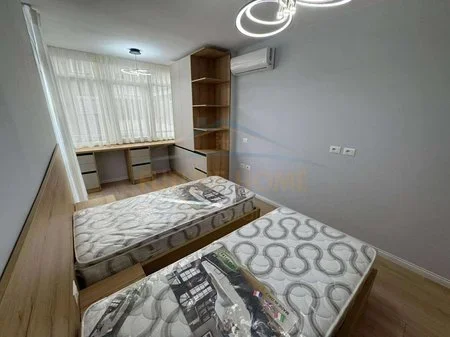 Tirane, shitet apartament 2+1 Kati 1, 93 m² 250.000 € (MYSLYM SHYR,RRUGA HIM KOLLI)
