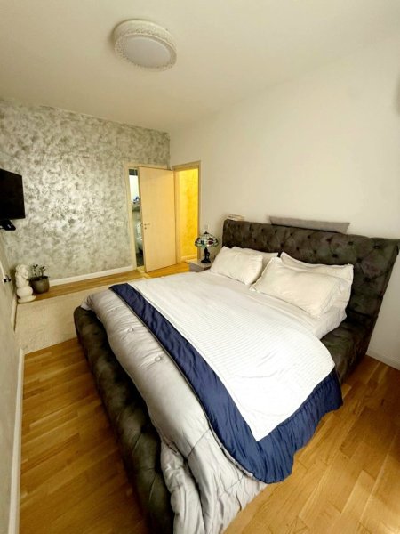 Tirane, jepet me qera apartament 2+1 Kati 4, 620 € 