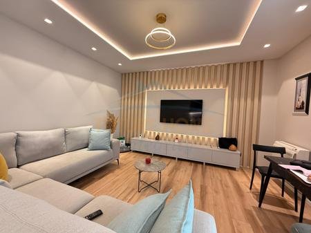 Tirane, shitet apartament 1+1 Kati 1, 80 m² 250.000 € (TEG)