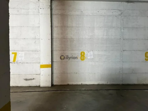 Tirane, shitet garazh | post parkimi Kati -1, 16 m² (Rruga Jordan Misja)