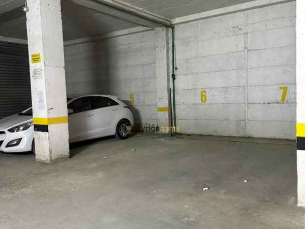 Tirane, shitet garazh | post parkimi Kati -1, 16 m² (Rruga Jordan Misja)