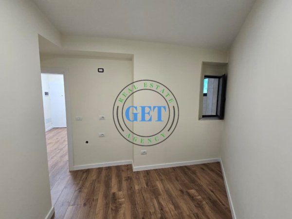 Durres, shitet apartament 2+1 Kati 1, 95 m² 88.000 € (Tek Parku Vala, Durres.)