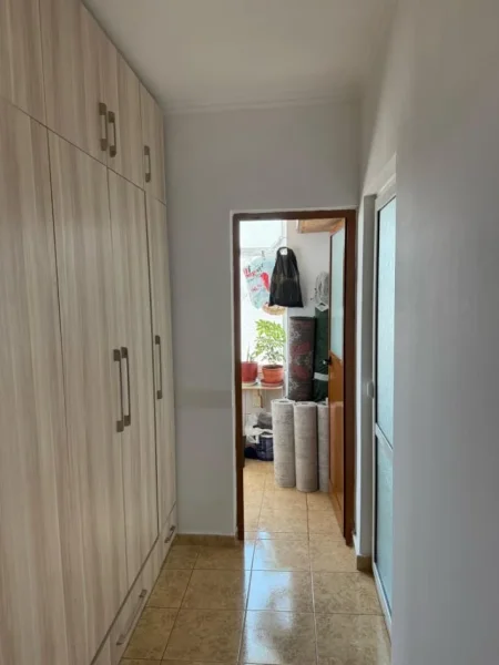 Tirane, shitet apartament 2+1+Aneks Kati 5, 102 m² 130.000 € (Prane Spitalit Ushtarak)