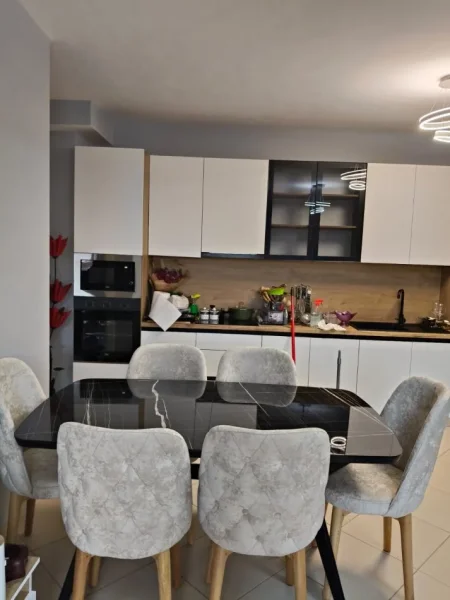 Tirane, shitet apartament 1+1+Ballkon Kati 5, 74 m² 105.000 € (Fresk, Furre Buke Europa)
