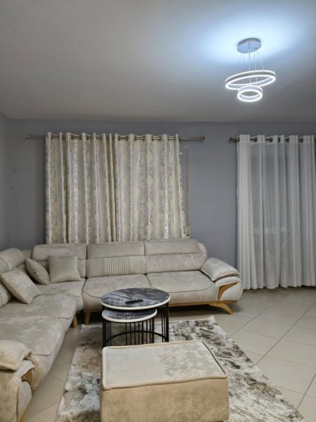 Apartament 1+1 ne shitje ne fresk, prane restorant muraga (2).jpg