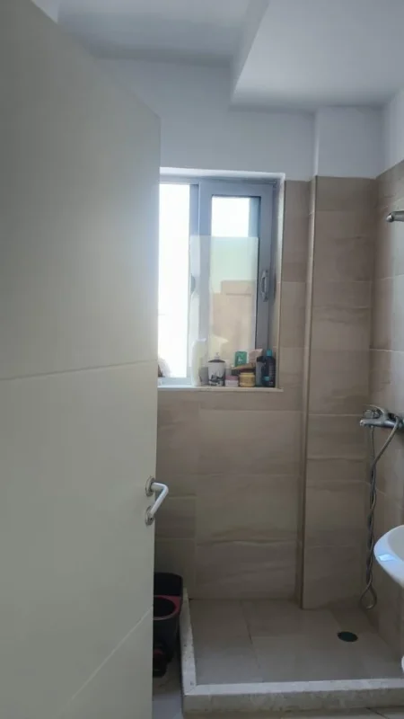 Tirane, shitet apartament 1+1+Ballkon Kati 5, 74 m² 105.000 € (Fresk, Furre Buke Europa)