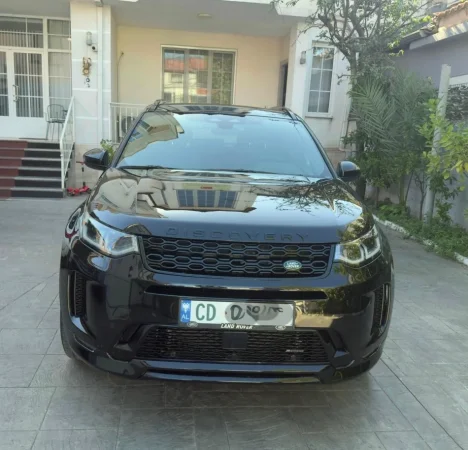 Tirane, shes SUV Land Rover Discovery Sport PHEV Benzin, e zeze automatik Kondicioner 30017 km 54.500 € (Shitet nga Diplomat)