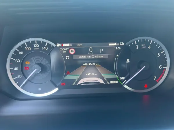 Tirane, shes SUV Land Rover Discovery Sport PHEV Benzin, e zeze automatik Kondicioner 30017 km 54.500 € (Shitet nga Diplomat)