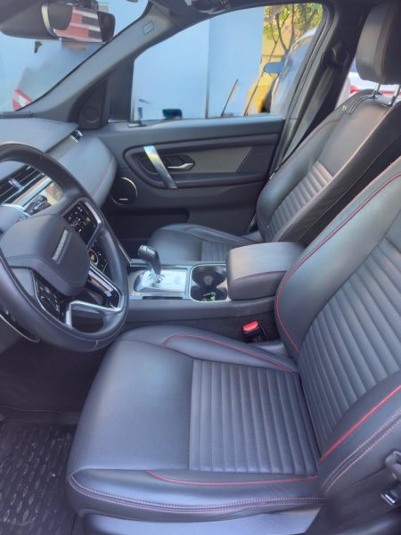 Tirane, shes SUV Land Rover Discovery Sport PHEV Benzin, e zeze automatik Kondicioner 30017 km 54.500 € (Shitet nga Diplomat)