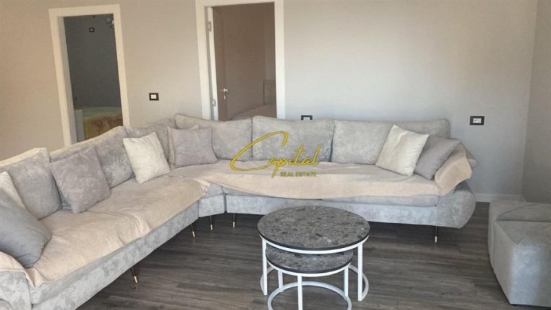 Tirane, jepet me qera apartament 2+1 Kati 2, 86 m² 800 € (PORCELAN)