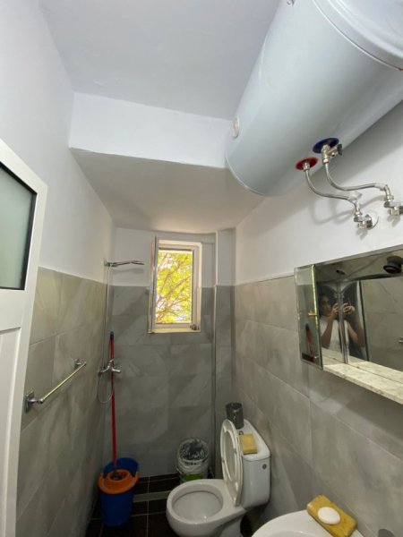 Jepet me Qera Apartamenti 2+1 ne Vasil Shanto ,Kati 2, 90 m² 520 €URO