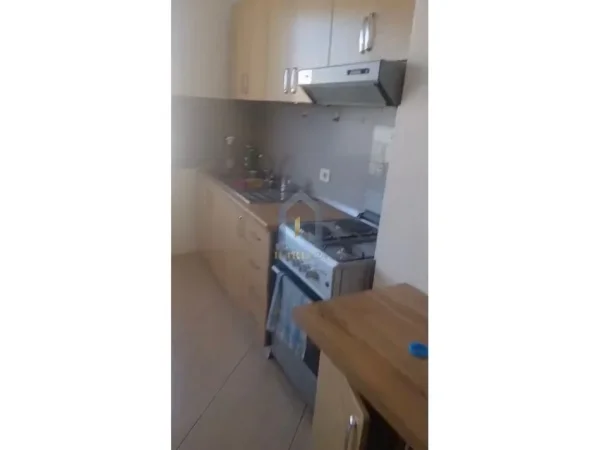 Tirane, jap me qera apartament 3+1+Ballkon Kati 5, 110 m² 800 € (Don Bosko)