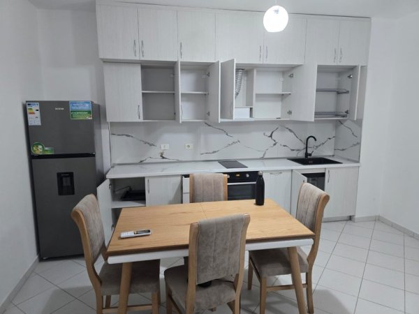 Shitet Apartament 1+1 ne Yzberisht 120.000 €uro