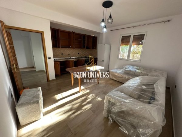 Tirane, jepet me qera apartament 1+1 Kati 1, 70 m² 350 € (rruga siri kodra)