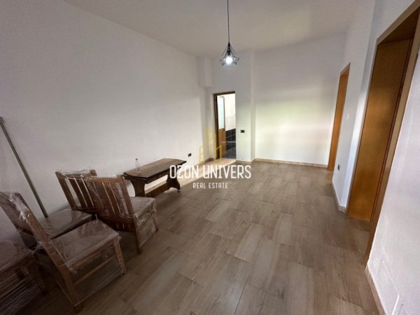 Tirane, jepet me qera apartament 1+1 Kati 1, 70 m² 350 € (rruga siri kodra)