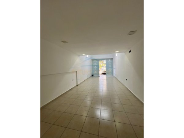 Tirane, shitet zyre Kati 0, 35 m² 72.000 € 
