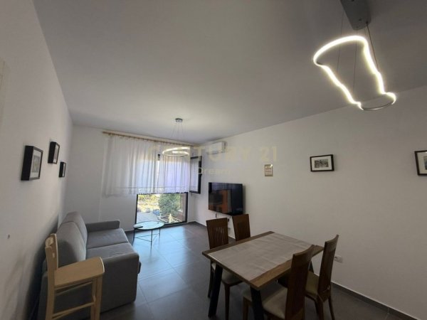 Tirane, jepet me qera apartament 1+1 Kati 4, 65 m² 500 € (kompleksin ASL2 prane ish Venue Club)