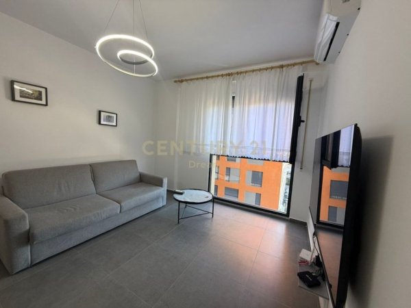 Tirane, jepet me qera apartament 1+1 Kati 4, 65 m² 500 € (kompleksin ASL2 prane ish Venue Club)