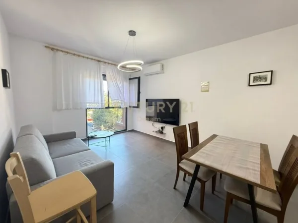 Tirane, jepet me qera apartament 1+1 Kati 4, 65 m² 500 € (kompleksin ASL2 prane ish Venue Club)