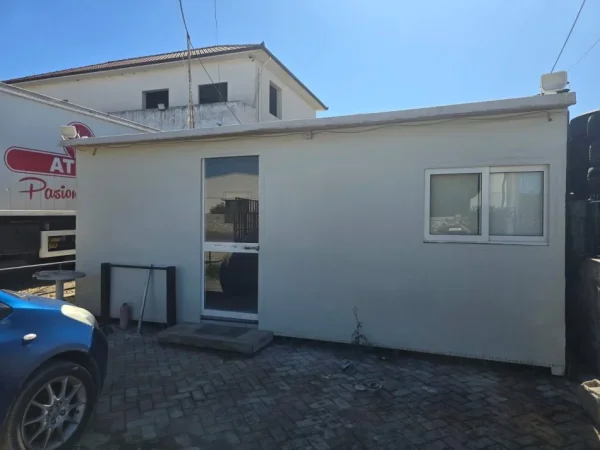 Tirane, shes zyre Kati 1, 15 m² (rruga nacionale vore fushkruje km1)