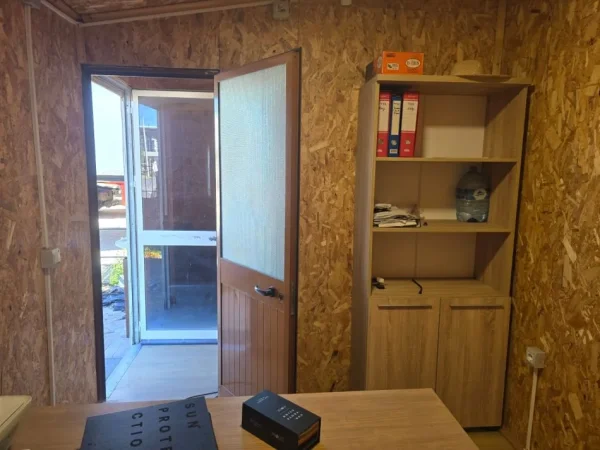 Tirane, shes zyre Kati 1, 15 m² (rruga nacionale vore fushkruje km1)