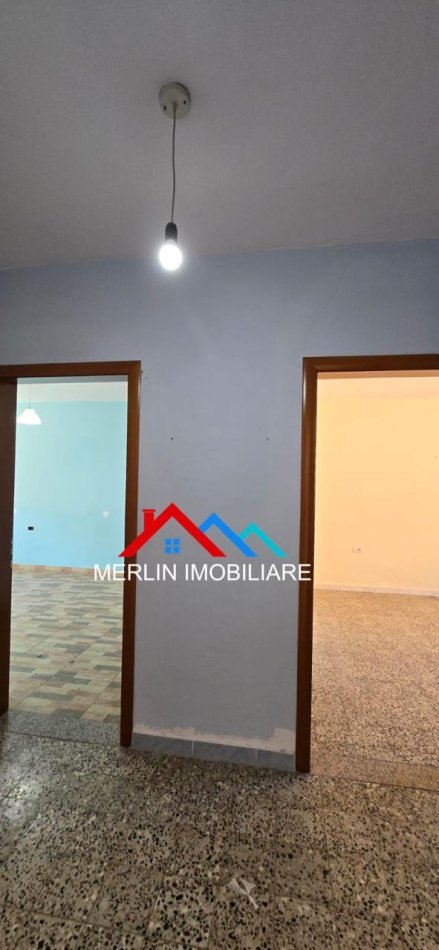Tirane, shitet apartament 1+1 Kati 4, 59 m² 125.000 € (RRUGA KONGRESI I LUSHNJES,21 DHJETORI)