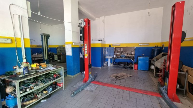 Jepet me Qera dhe Shitet Super Ambient Biznesi, Servis Automjetesh ne Komunen e Parisit,  Kati 0, 74 m² 1.200 €URO