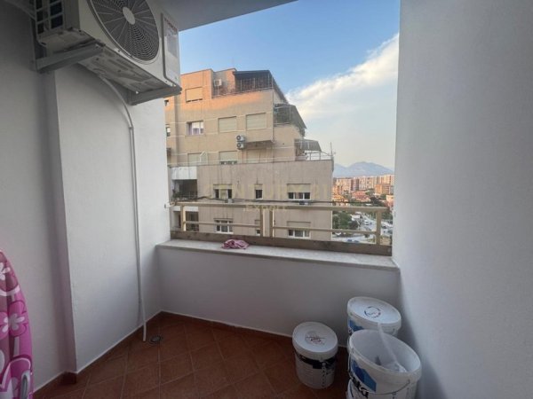 Tirane, jap me qera apartament 2+1 Kati 5, 114 m² 520 € (Astir)