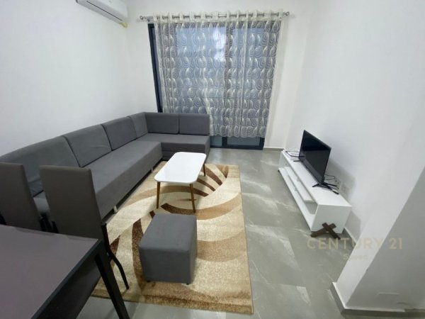 Tirane, jepet me qera apartament 1+1 Kati 4, 60 m² 450 € (Kompleksi ASL, pranë Shkollës së Bashkuar)