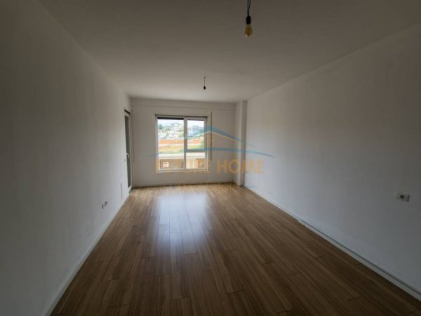 Tirane, jepet me qera apartament 2+1+Ballkon Kati 1, 98 m² 400 € (PASKUQAN)