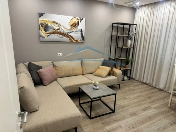 Tirane, jepet me qera apartament 1+1 Kati 3, 58 m² 600 € 