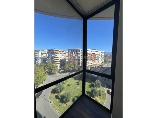 Tirane, jepet me qera apartament 2+1 Kati 5, 100 m² 550 € (RRETHI I ASTIRIT)