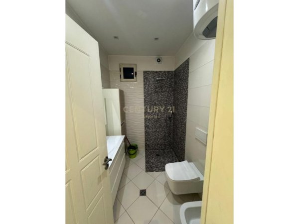 Tirane, jepet me qera apartament 2+1 Kati 5, 100 m² 550 € (RRETHI I ASTIRIT)